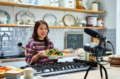 Small Business Marketing in 2024: The Ultimate Guide